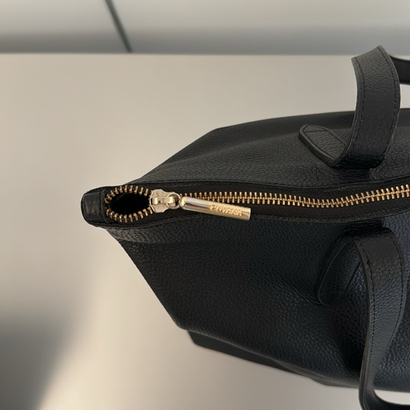 Cuyana Black Leather ‘Classic’ Zip Top Tote - Picture 4 of 7